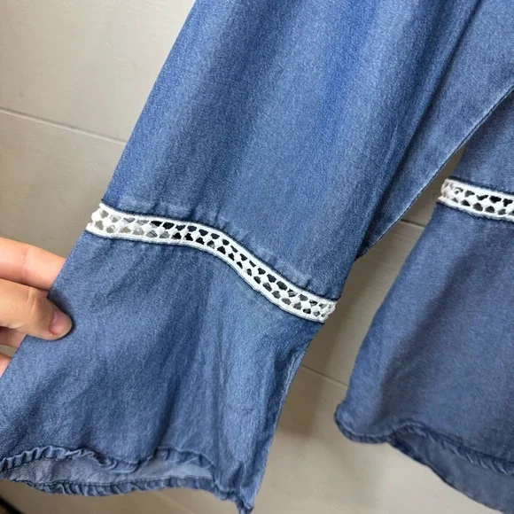 Fourteenth Place Women's Chambray Blue Long Sleeve Top Size Medium - Picture 3 of 6